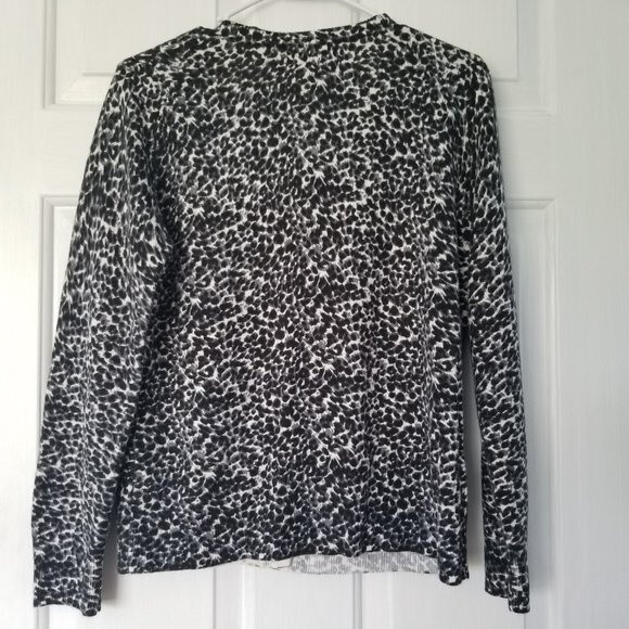 Sag Harbor Women's Sweater Size Petite PS Animal Print Cardigan Button Up - Picture 7 of 8